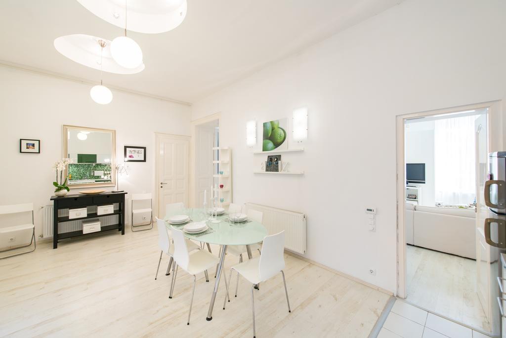 Oasis Apartments - Budapest City Park Екстериор снимка