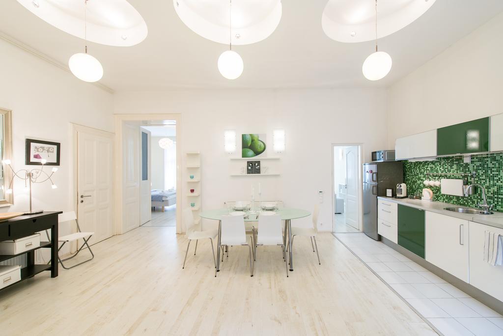 Oasis Apartments - Budapest City Park Екстериор снимка